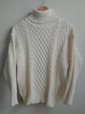 Cream cable knit turtleneck sweater Aran fisherman style approx Medium